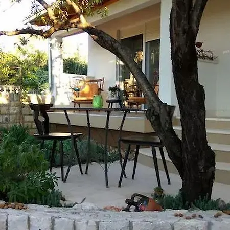 With A Parking Space Okrug Gornji, Ciovo - 15337 Апартаменты *